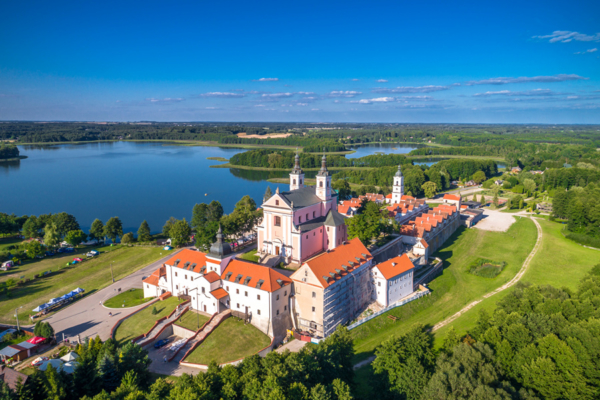Klasztor pokamedulski w Wigrach z lotu ptaka, Maciej Nowakowski
