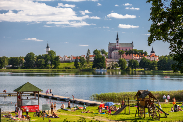 Klasztor Kamedułów w Wigrach nad jeziorem Wigry, odpoczynek nad Wigrami, Maciej Nowakowski